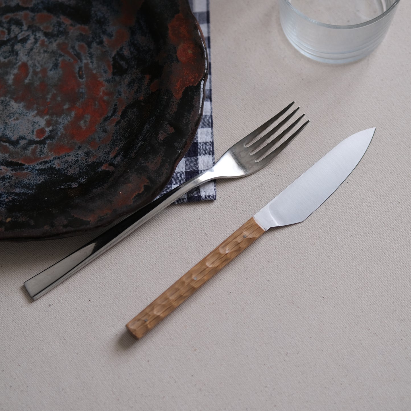 SIKSA • COUTEAU DE TABLE CHÊNE TEXTURÉ