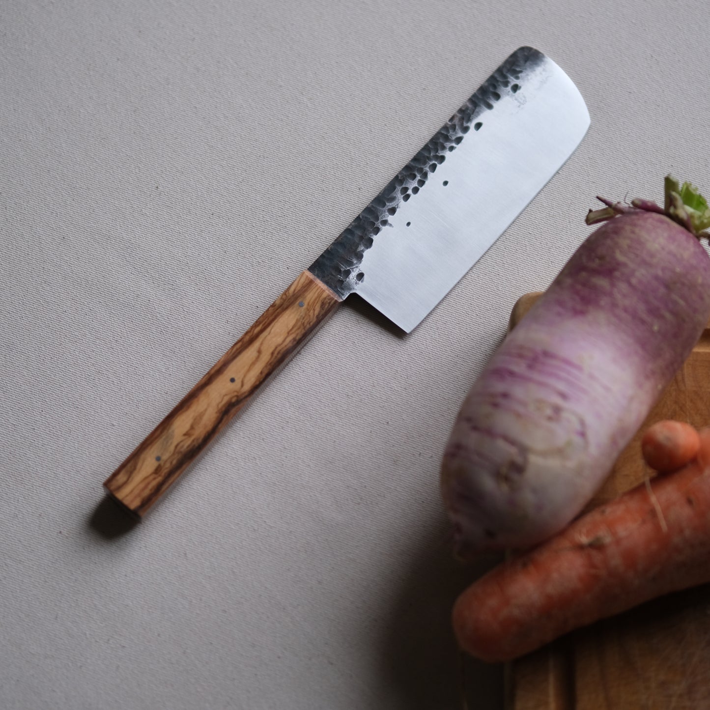 YACHE • COUTEAU DE CUISINE OLIVIER