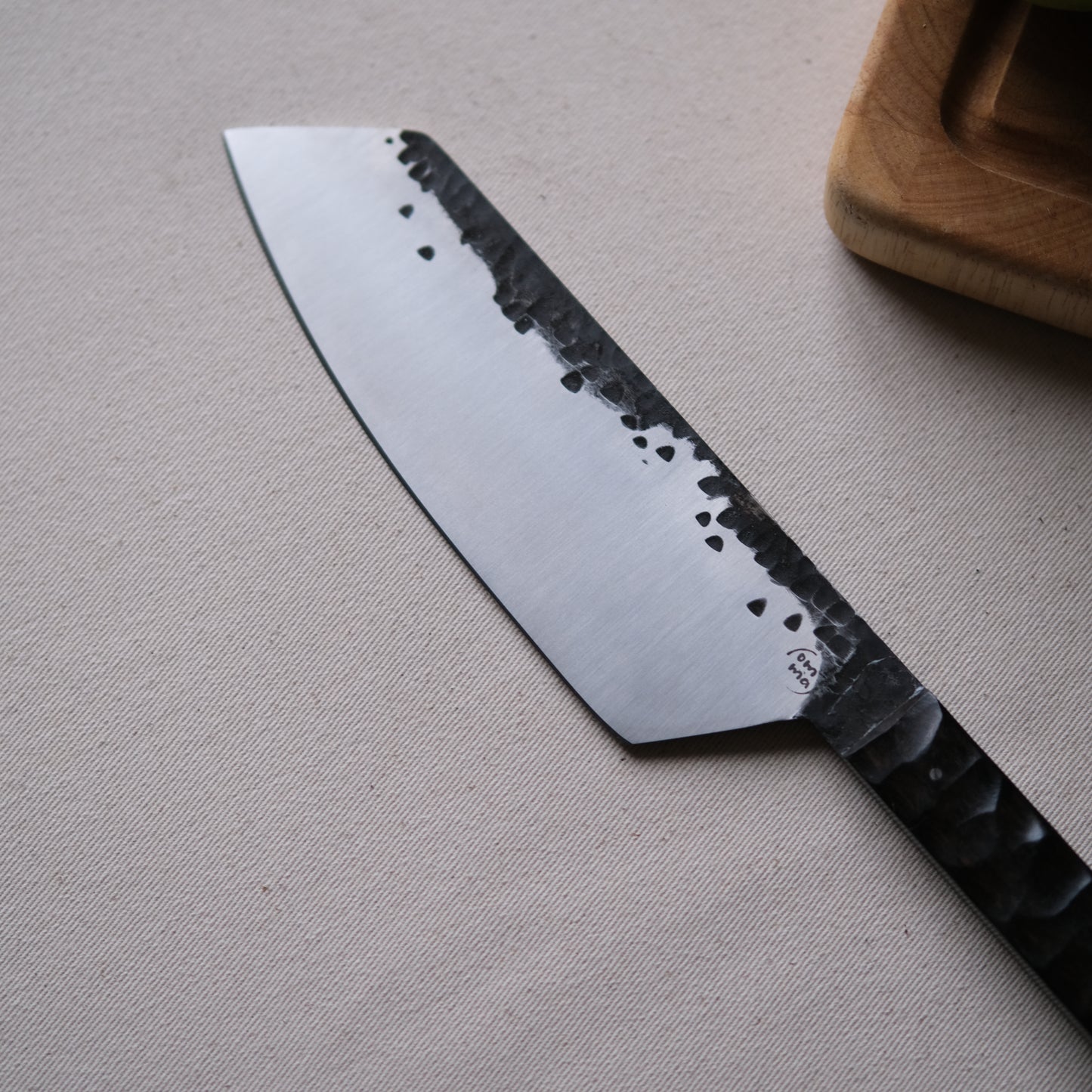 YOLISA • COUTEAU DE CHEF ÉBÈNE TEXTURÉ