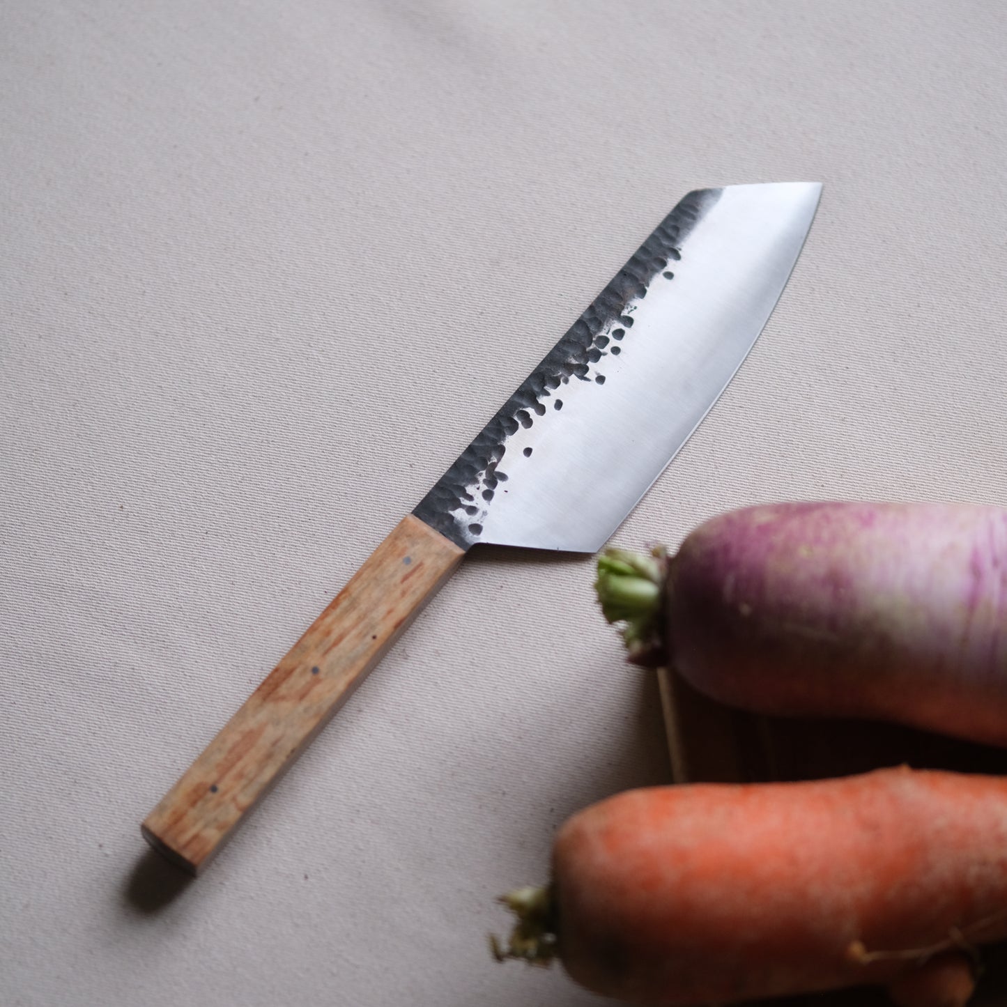 YOLISA • COUTEAU DE CHEF HÊTRE ÉCHAUFFÉ