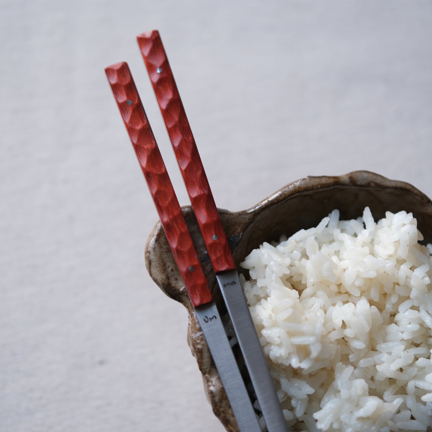 ONNI • BAGUETTES PADOUK TEXTURÉ