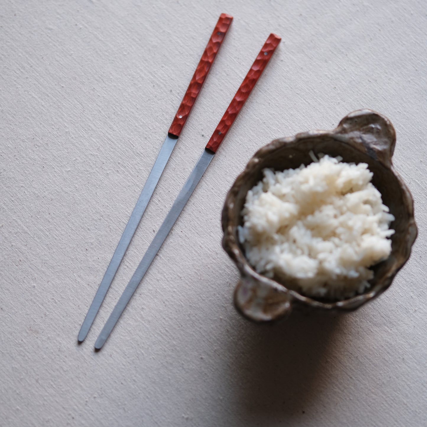 ONNI • BAGUETTES PADOUK TEXTURÉ