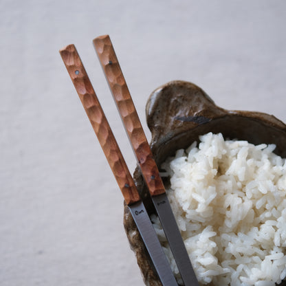 ONNI • BAGUETTES POIRIER TEXTURÉ