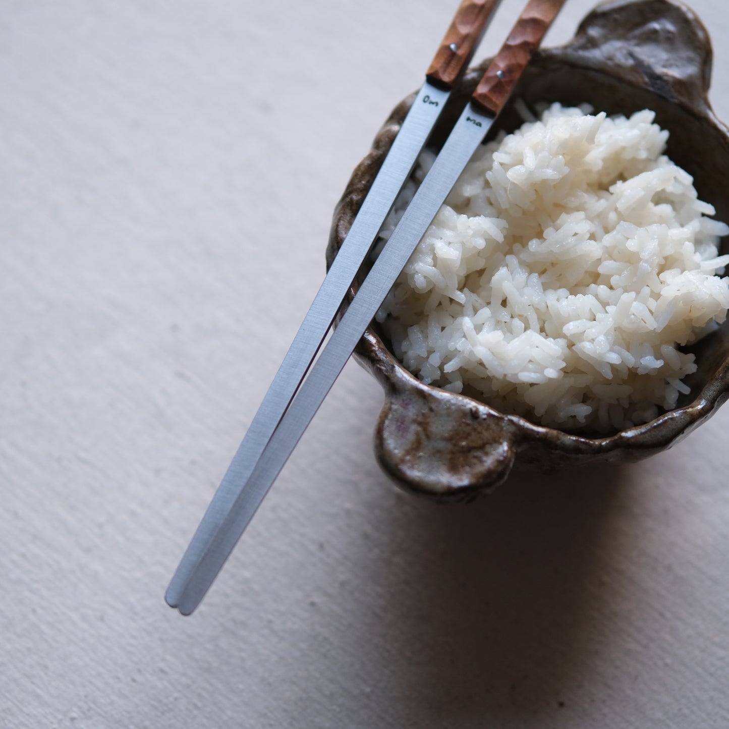 ONNI • BAGUETTES POIRIER TEXTURÉ