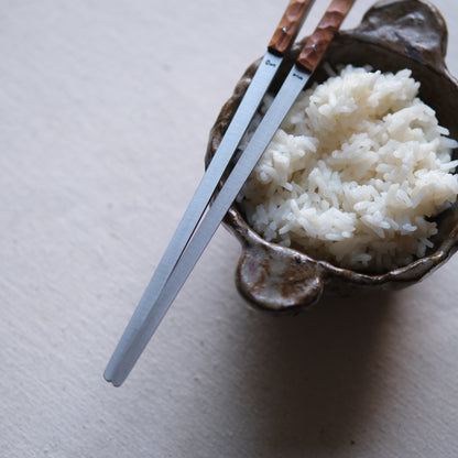 ONNI • BAGUETTES POIRIER TEXTURÉ