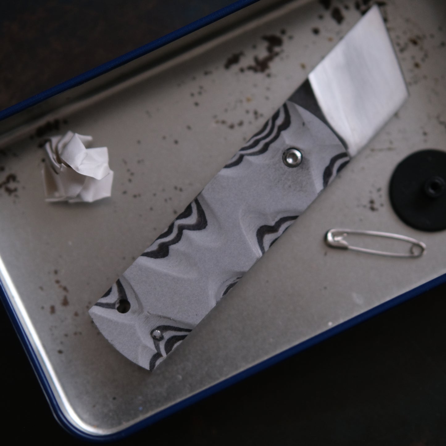 SUNBAE • CUTTER PLIANT ANTHRACITE & MARRON