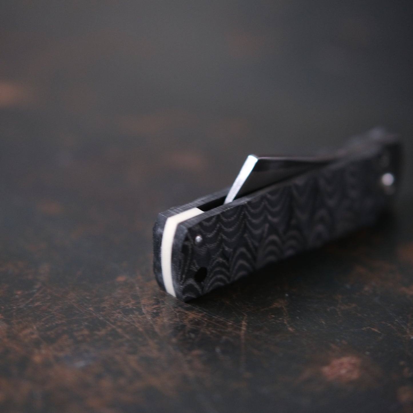 CHINGU • COUTEAU DE POCHE NOIR