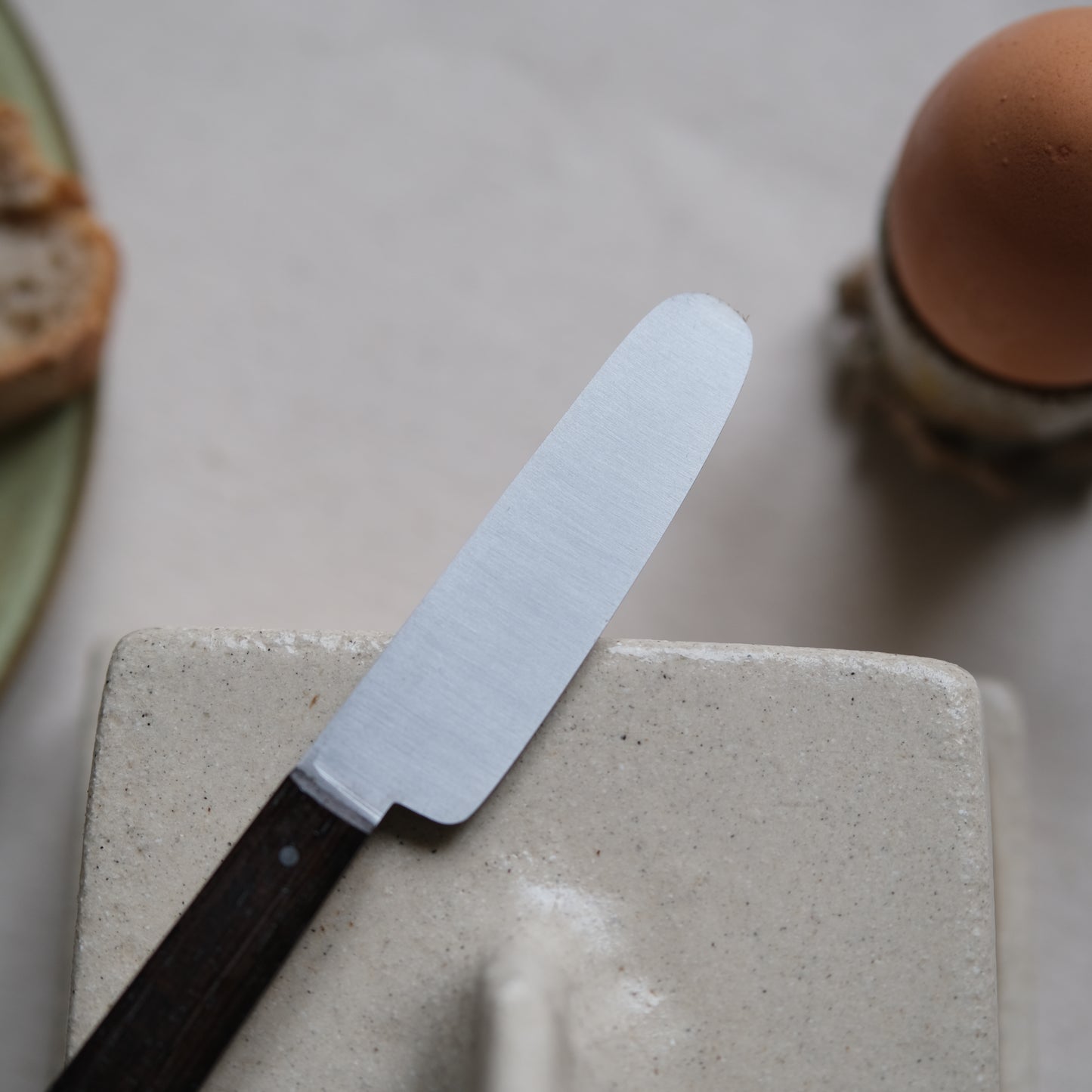 BOTO • COUTEAU À BEURRE PLAT CHÊNE & WENGÉ