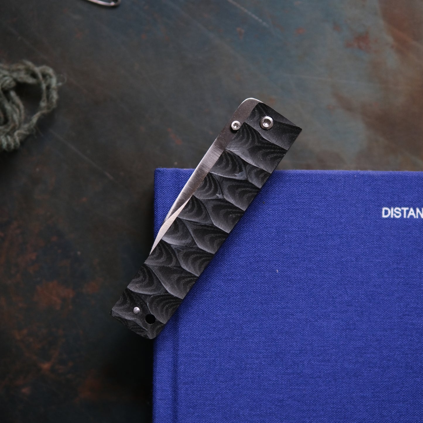 YOBO • COUTEAU PLIANT NOIR