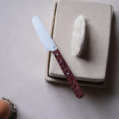 BOTO • COUTEAU À BEURRE AMARANTE TEXTURÉ